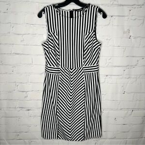 Apt 9 size 10‎ black and white striped dress